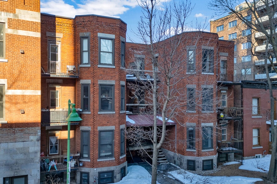 More Photos Of 15-17 Av. de l'Épée, Outremont Multifamily For Sale