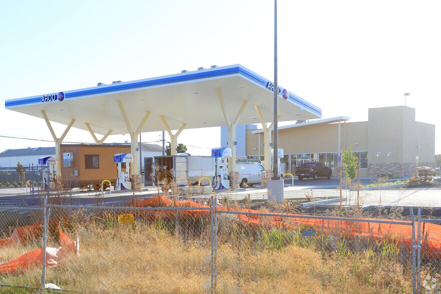 More Photos Of 4301 Sonoma Blvd, Vallejo Convenience Store For Sale