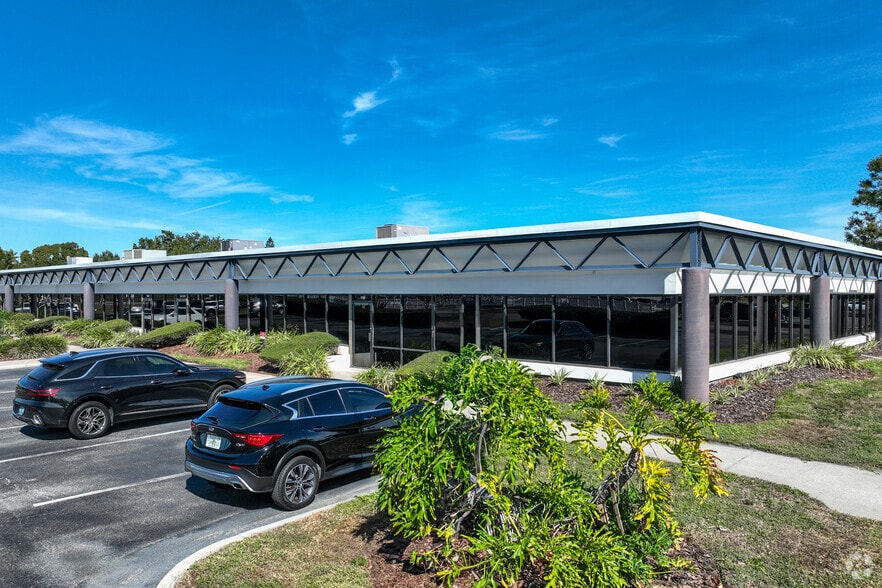 More Photos Of 11701 S Belcher Rd, Largo Light Distribution For Lease