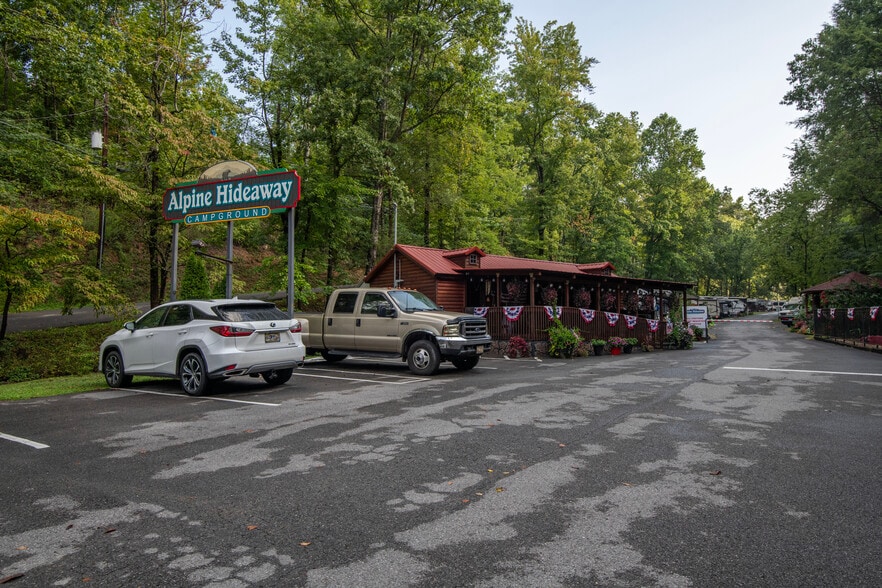 More Photos Of 251 Spring Valley Rd, Pigeon Forge Trailer Camper Park For Sale