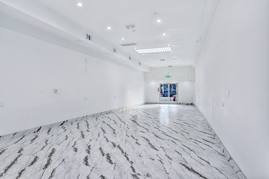 Primary Photo Of 5821-5823 W Pico Blvd, Los Angeles Storefront For Lease