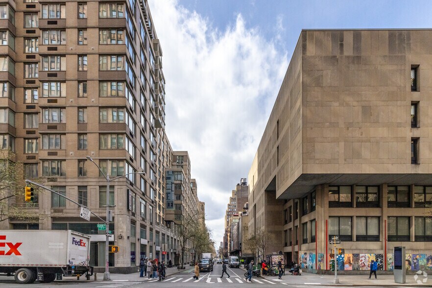 More Photos Of 244-250 W 26th St, New York Office For Sale