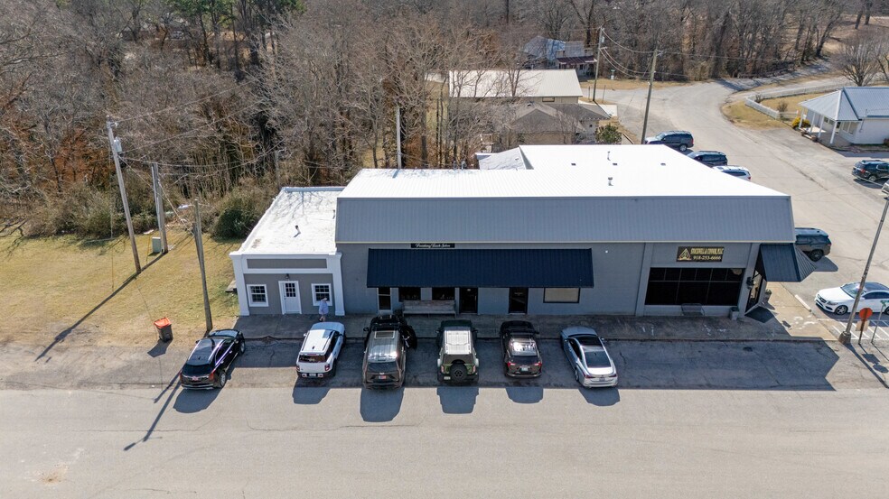 More Photos Of 460 Krause St, Jay Storefront For Sale