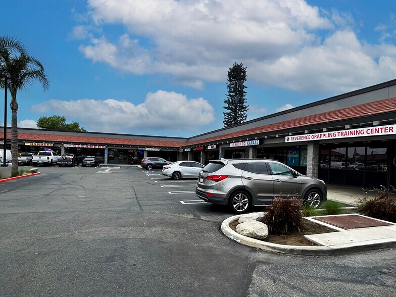 More Photos Of 1943-2085 River Rd, Norco Unknown For Lease