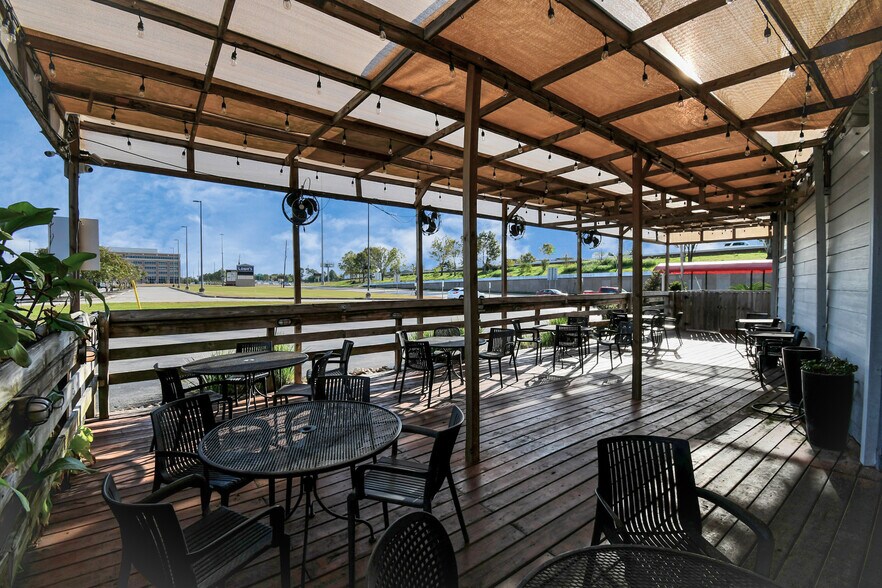 More Photos Of 19550 TX-249, Houston Restaurant For Sale