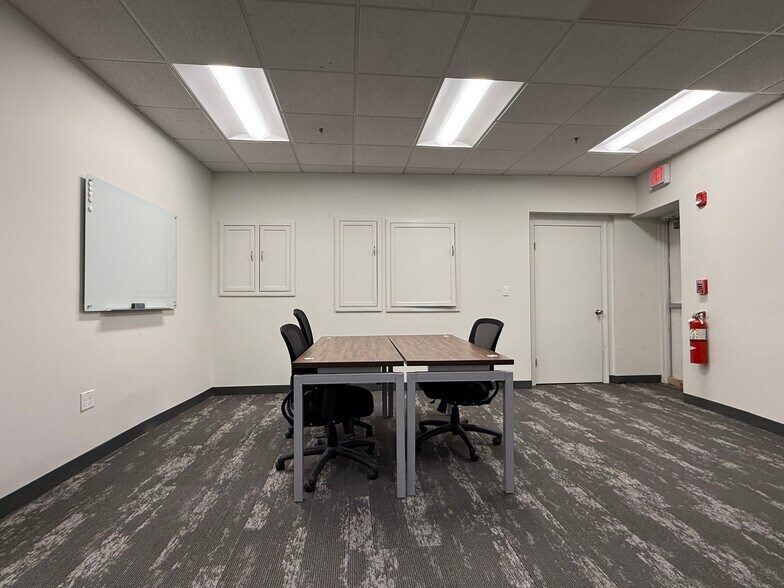 More Photos Of 554 Main St, Worcester Office For Lease