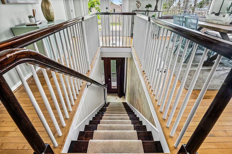 More Photos Of 3062 Beach Blvd S, Gulfport Freestanding For Sale