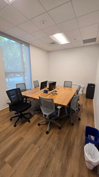 More Photos Of 1501 Belle Isle Ave, Mount Pleasant Office For Lease