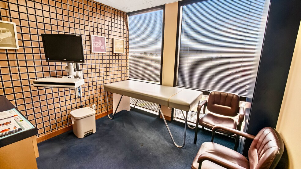 More Photos Of 2650 Elm Ave, Long Beach Medical For Lease