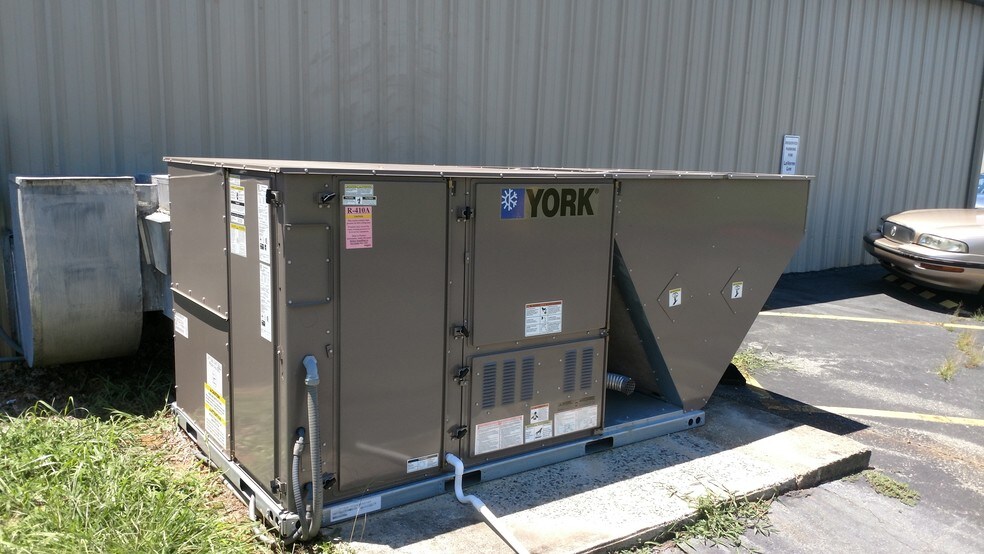 More Photos Of 909 Alston Bridge Rd, Siler City Manufacturing For Sale