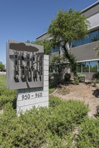 More Photos Of 950 W Elliot Rd, Tempe Office For Lease