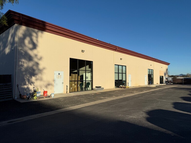More Photos Of 224 Highway 246, Buellton Office For Lease