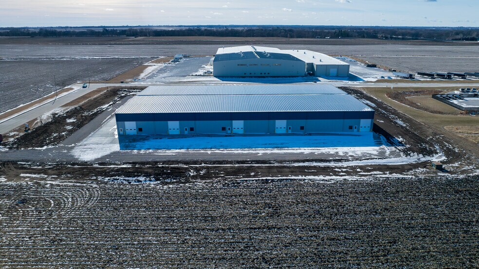 More Photos Of 1811 Rich Olive St, Story City Warehouse For Lease