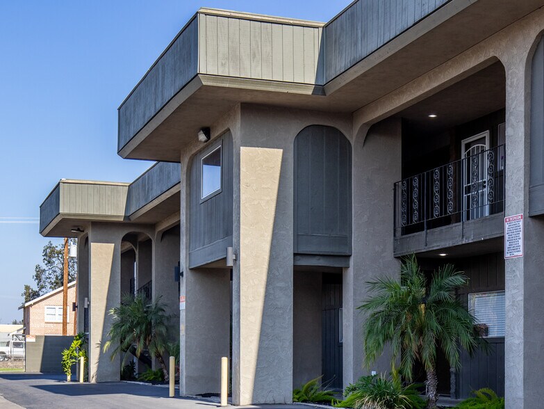 More Photos Of 1920 W Princeton Ave, Visalia Office For Sale
