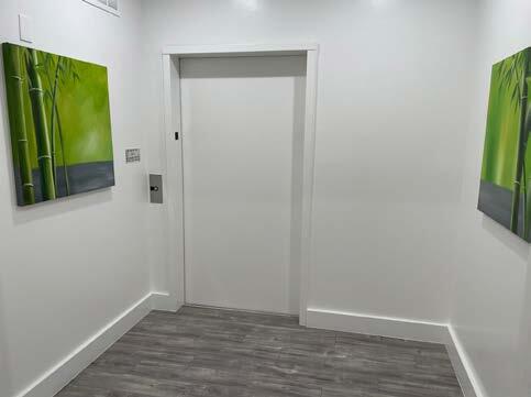 More Photos Of 5353 Topanga Canyon Blvd, Woodland Hills Office For Lease