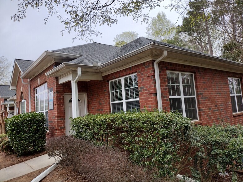 More Photos Of 11539 Park Woods Cir, Alpharetta Office For Lease