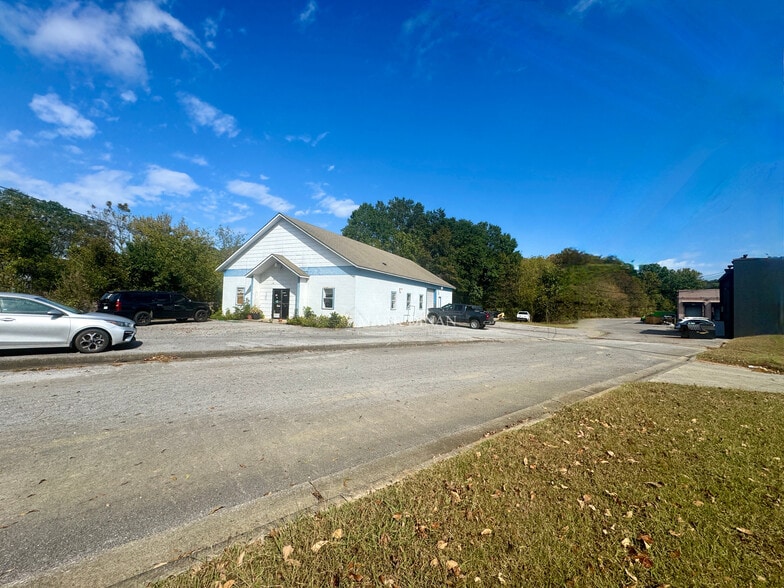Primary Photo Of 101 Southbrook Village Rd, Alabaster Warehouse For Sale