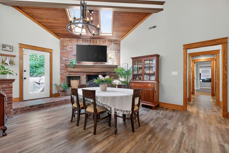 More Photos Of 1558 N 600 Rd, Baldwin City Specialty For Sale