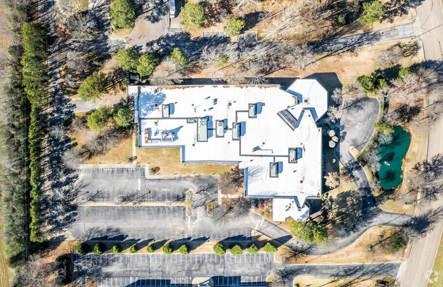 More Photos Of 7275 Goodlett Farms Pky, Cordova Light Distribution For Lease