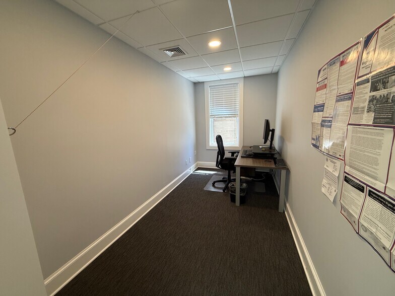 More Photos Of 705 Prince St, Alexandria Office For Lease