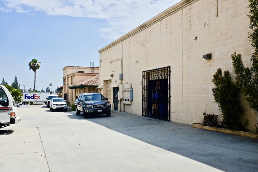 More Photos Of 1845-1857 Huntington Dr, Duarte Restaurant For Lease