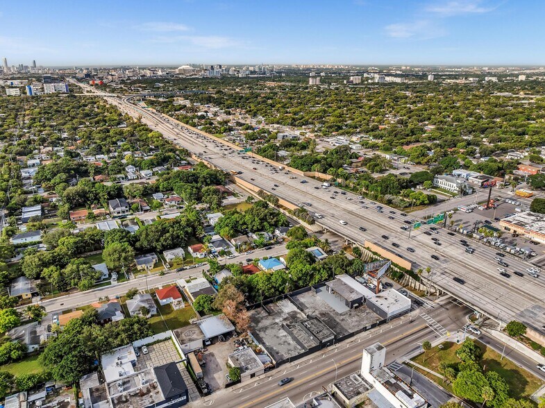 More Photos Of 570 NW 54th St, Miami Auto Repair For Lease