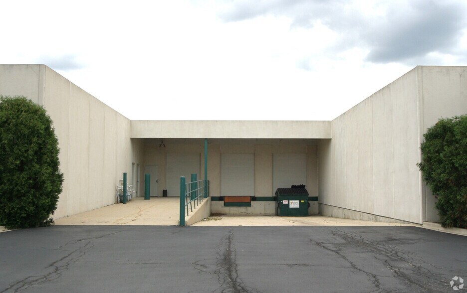 More Photos Of 5400 Patton Dr, Lisle Office For Sale
