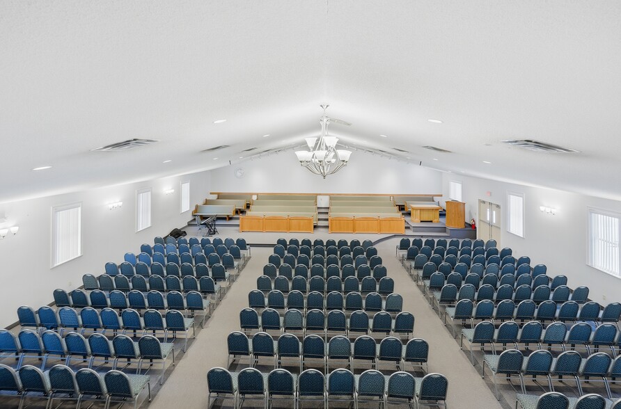 More Photos Of 261 College Hwy, Southwick Specialty For Sale