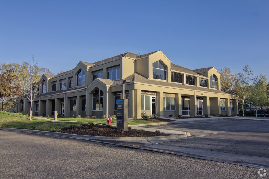More Photos Of 600 Riverpark Ln, Boise Office For Lease