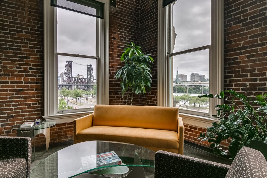 More Photos Of 70 NW Couch St, Portland Office For Sale