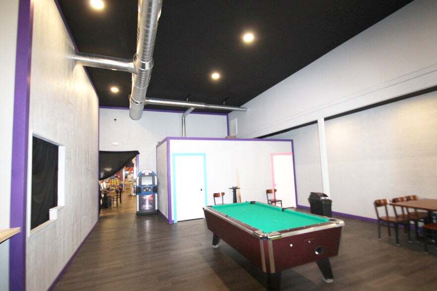 More Photos Of 129 Broad St, Wadsworth General Retail For Sale