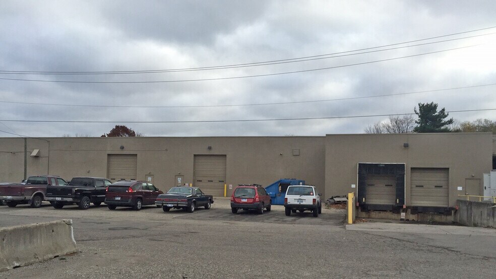 More Photos Of 3151-3181 Ridgeway Ct, Commerce Township Manufacturing For Lease
