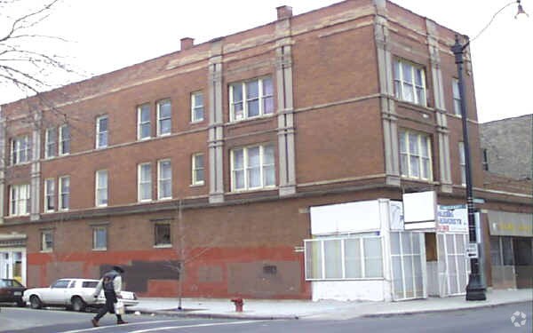 More Photos Of 2829 W Armitage Ave, Chicago Multifamily For Sale