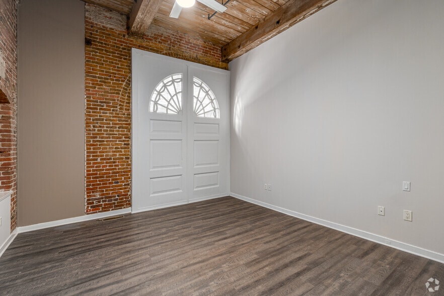 More Photos Of 303 Vine St, Philadelphia Apartments For Lease