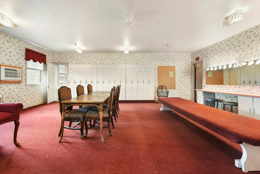 More Photos Of 1300 Lane ave, Natrona Heights Specialty For Sale