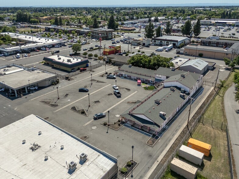 More Photos Of 1227 Bridge St, Yuba City Office For Sale