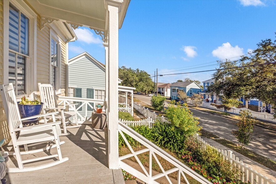 More Photos Of 3216 Ursuline St, Galveston Multifamily For Sale