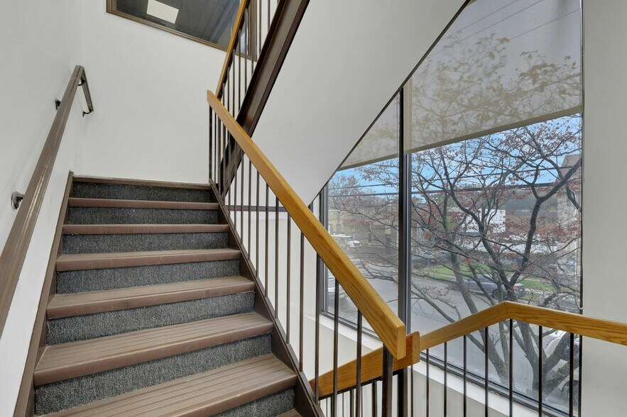 More Photos Of 117 Central Ave, Hackensack Office Residential For Lease