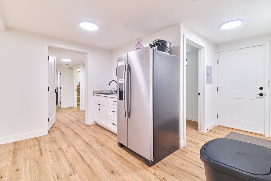 More Photos Of 586 Bonanza Trail, Big Bear Lake Office Residential For Sale