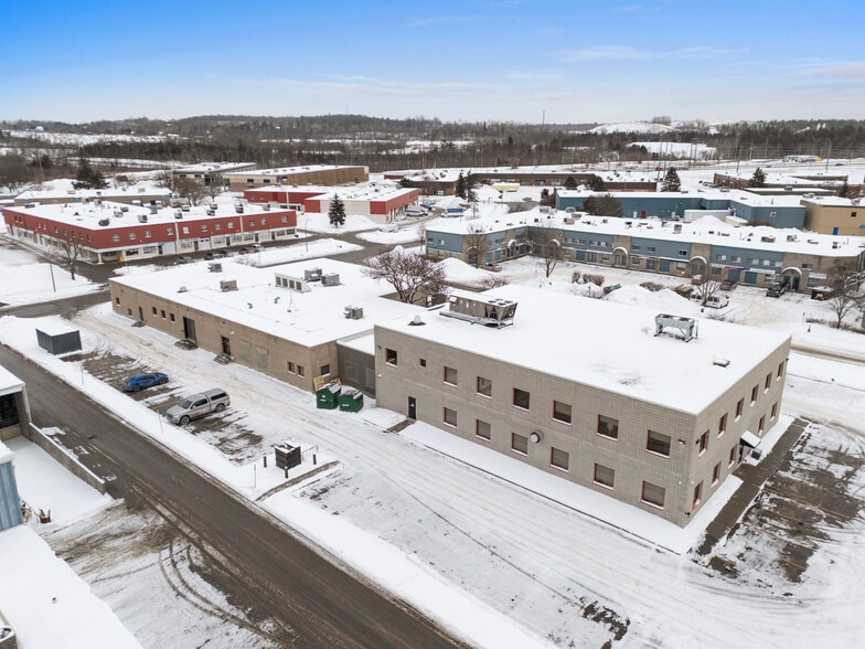 More Photos Of 1011 Polytek St, Ottawa Flex For Sale