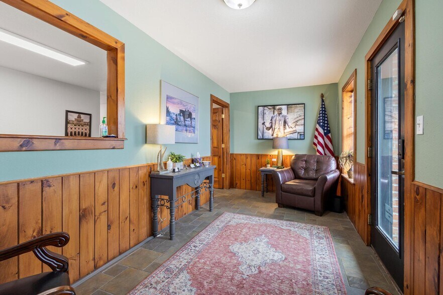 More Photos Of 211 N Main St, Bonham Office Residential For Sale