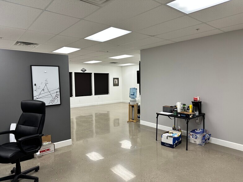 More Photos Of 4311 Sara Rd SE, Albuquerque Research And Development For Sale