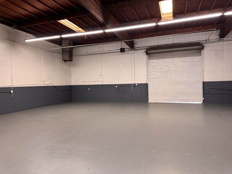 More Photos Of 1022 W Gladstone St, Azusa Industrial For Lease