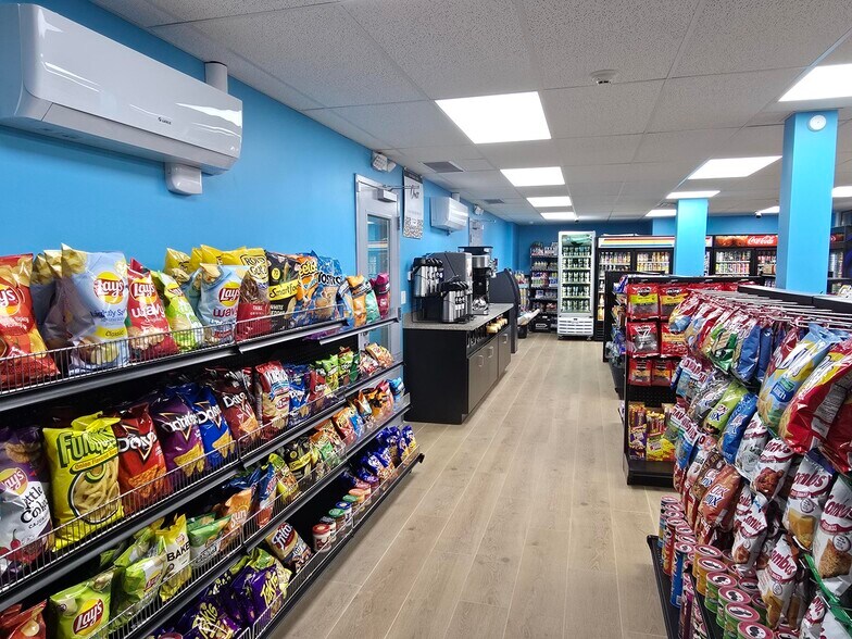 More Photos Of 230 E Main St, Branford Office For Lease