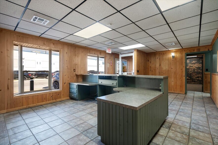 More Photos Of 411 W 1st St, Claremore Office For Sale