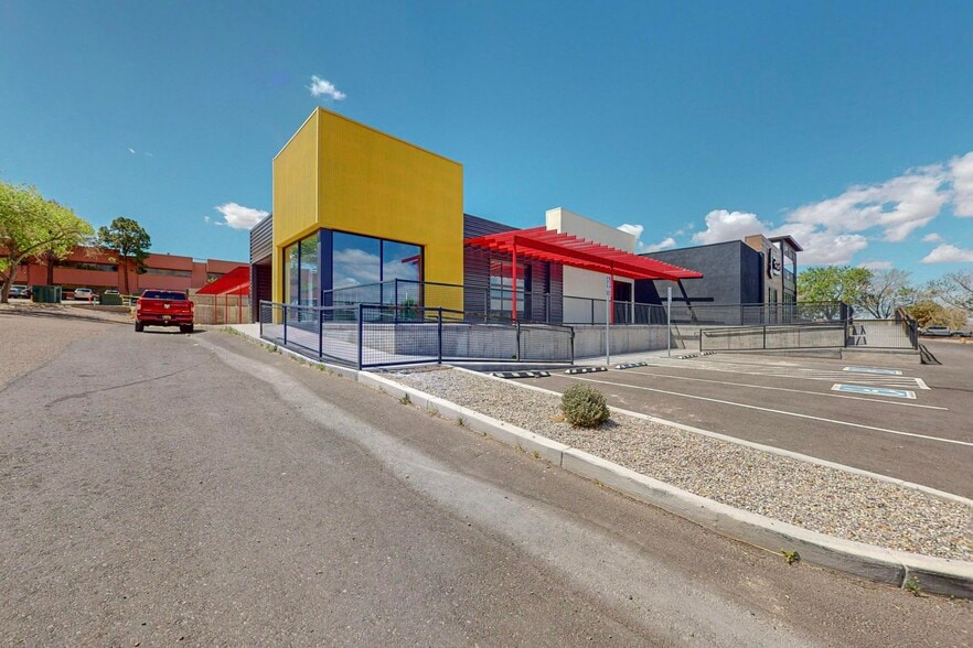 More Photos Of 2500 Yale Blvd SE, Albuquerque Storefront Retail Office For Lease