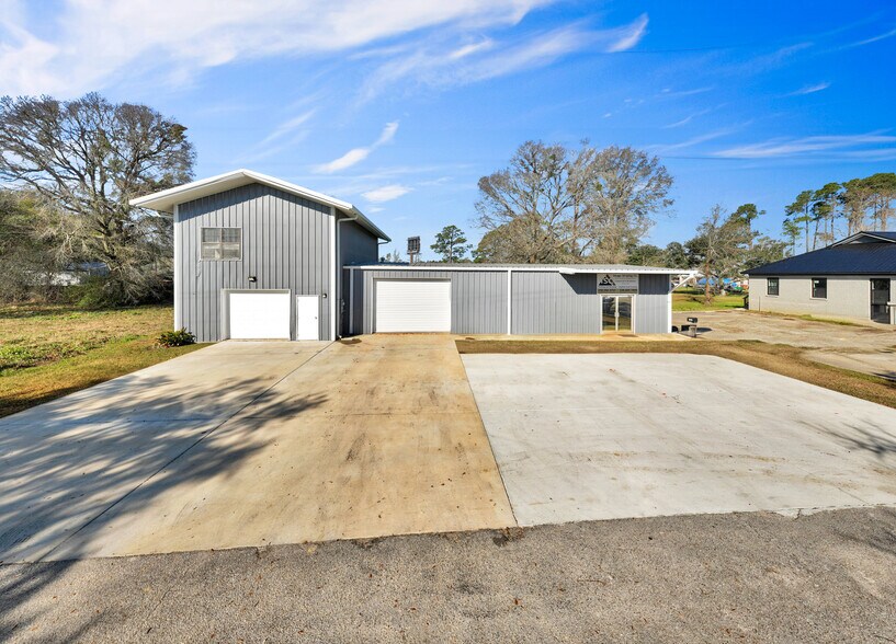Primary Photo Of 10281 3rd Ave, Diberville Flex For Sale