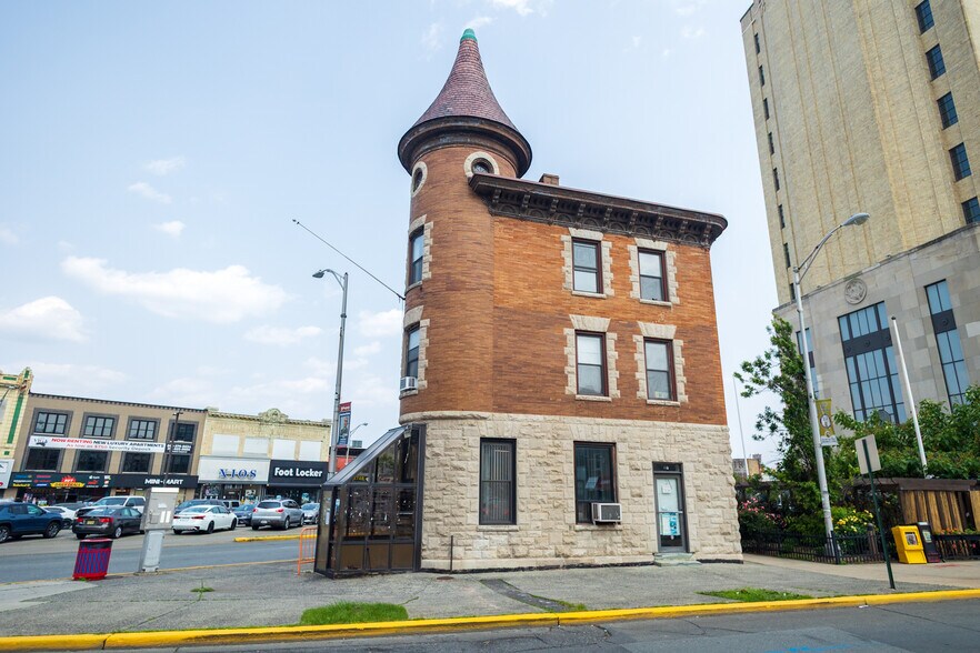 More Photos Of 667 Main Ave, Passaic Office For Sale