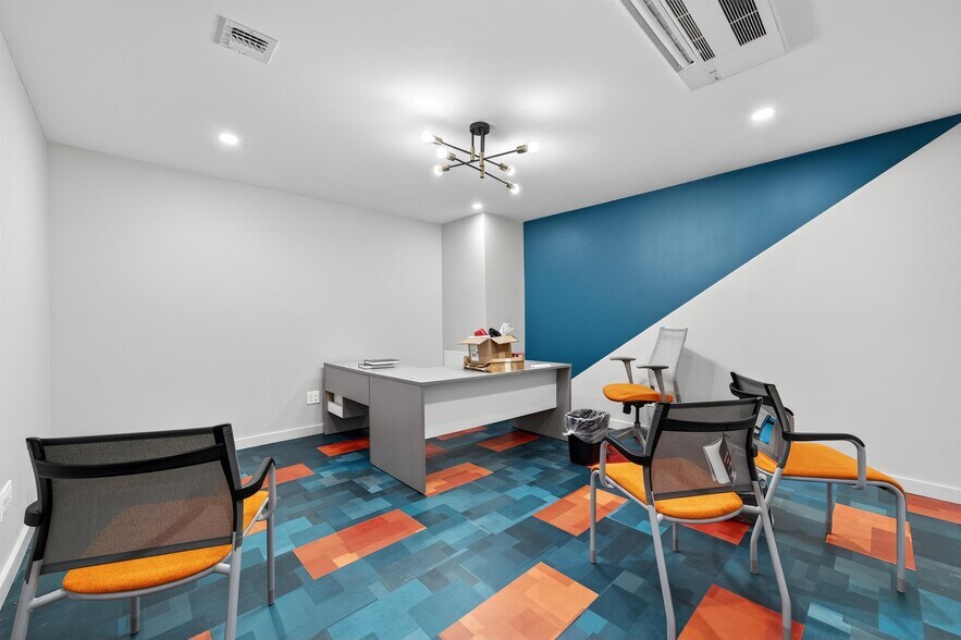 More Photos Of 11 Abrams Rd, Central Valley Office For Sale