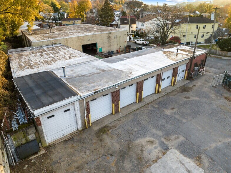 More Photos Of 76 Runyon Ave, Yonkers Industrial For Sale